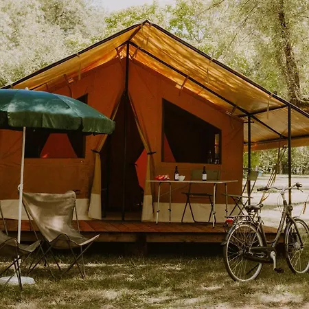 Camping Onlycamp Le Sabot Azay-le-Rideau Exterior photo